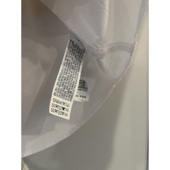 Forever 21 Off-the-shoulder ruffled crop top Sz. L white NWOT - Picture 2 of 7